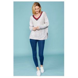 BUNDLE OF 2 NEW IVORY V-NECK SweaterS